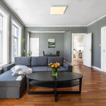 Sunny Apartment In Alesund City Exterior photo